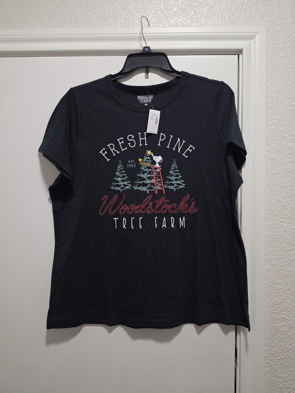 NWT Woodstock's Tree Farm Graphic T-Shirt